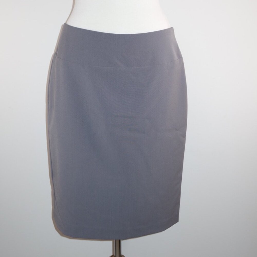 Ellen Tracy Pencil Skirt in Grey - Size 6